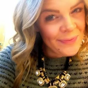 Meet your Posher, Jenai